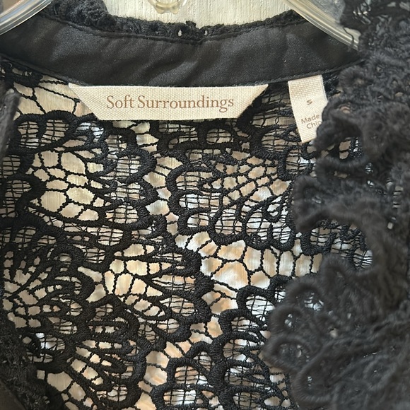 SOFT SURROUNDING LACE CROCHET TOP BLOUSE WOMEN SIZE S BLACK TWO PIECES - Picture 5 of 11